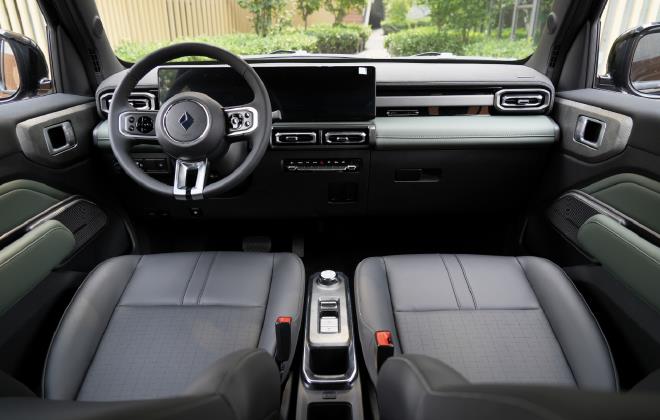 Let young people enjoy traveling and test drive Bao Junyue.