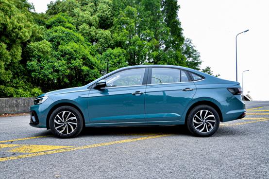 I would like to introduce a new member of the 5 million world-famous sedan, LaVida Xinrui, with a main volume-Figure 3.